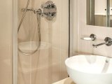 shaftesbury_premier_london_hyde_park_hotel_bathroom1_big