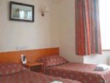 ShepistonLodgeHeathrowTwinRoom