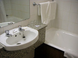 tavistock_hotel_london_bathroom_g8