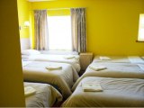 acton_town_hotel_family_room2_big