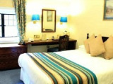 the_devils_punchbowl_hotel_double1
