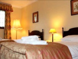 the_devils_punchbowl_hotel_twin