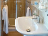 the_lawn_guest_house_bathroom_big