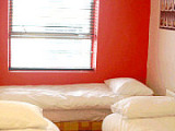 pay_and_sleep_hotel_london_family_room_r