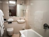the_pillar_hotel_bathroom_big
