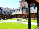 the_pillar_hotel_garden_big