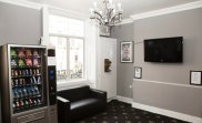 sep16_tudor_inn_hotel_lounge
