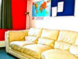 journeys_greenwich_west_hostel_new_sofa