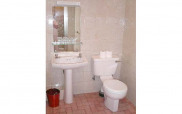 winchester_hotel_london_bathroom1-1