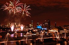 Thames Festival Brings Sand, Food and Fire to the Party.