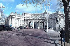 Admiralty Arch set to Become the Hotel Next Door to the Queen