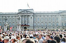 Buckingham Palace to Host Public Concert for Queen's Diamond Jubilee.