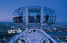 London Eye Goes Blue for Christmas.