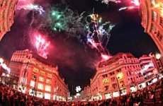 Pedestrians Get Christmas Gift from Oxford Street.