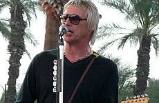 Paul Weller Hailed as God by the NME.