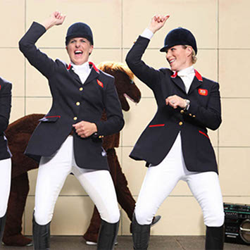 Zara Phillips does Gangnam Style with horsey chums (pictorial evidence incl.).