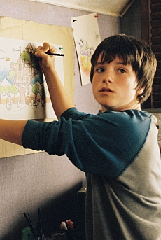 Josh Hutcherson in Bridge To Terabithia. Icon Film