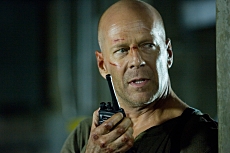 Bruce Willis in Die Hard 4.0 TM and © 2007 Twentieth Century Fox. All rights reserved. 