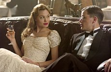 Socialite Clover (ANGELINA JOLIE) and dashing young OSS spy recruit Edward (MATT DAMON) in the espionage thriller The Good Shepherd, directed by Robert De Niro. Copyright: © 2006 Universal Studios. ALL RIGHTS RESERVED.