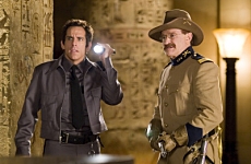 Robin Williams and Ben Stiller in Night At The Museum. Twentieth Century Fox