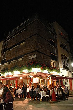 St Christopher's Place, London. Photo Credit: KingOfHiking (R) Power to Sichun people. C.C.License