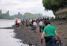 20 August: Thames21, London's leading waterways charity, lead a group of almost 100 flash-mob volunteers to clean-up the Thames foreshore of litter in Fulham. 