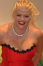 Anna Nicole Smith the opera. Photo Credit: doggiesrule04. C.C. License.