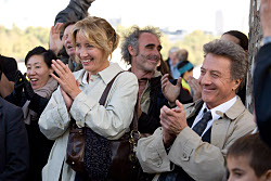 Kate (EMMA THOMPSON) and Harvey (DUSTIN HOFFMAN) in LAST CHANCE HARVEY. Momentum Pictures