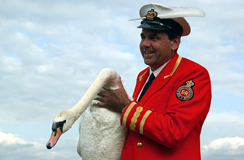 Swan Upping. David Barber with Her Majesty The Queen - Copyright M Swift