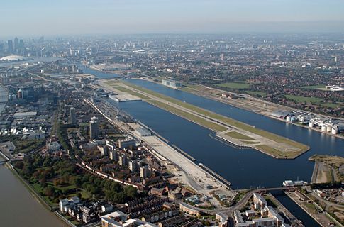 London City Airport. Copyright LondonNet/PrivateFly/Publicité Ltd 2014