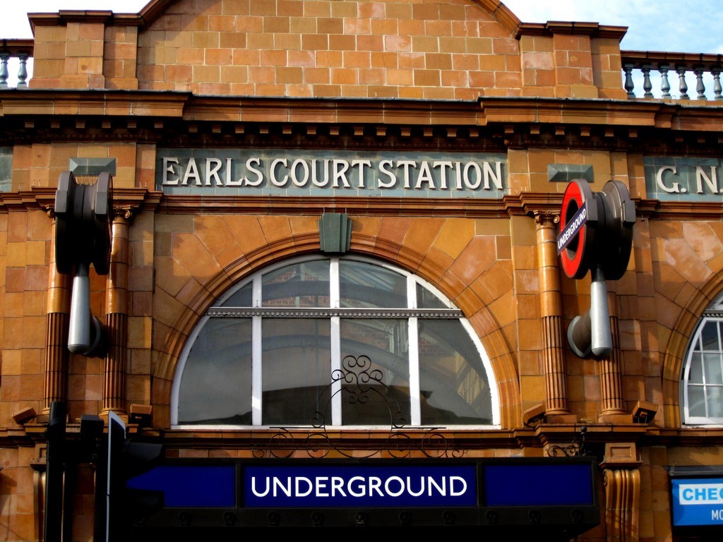 Bed and Breakfasts near Earls Court in London Bed and Breakfasts near Earls Court in London