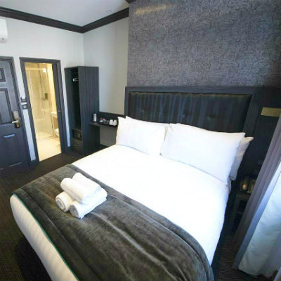 The Pack and Carriage Bar and Rooms The Pack and Carriage Bar and Rooms