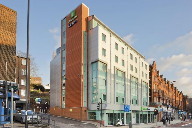 Holiday Inn Express – Swiss Cottage