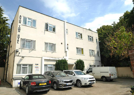 Acton Town Hotel Acton Town Hotel