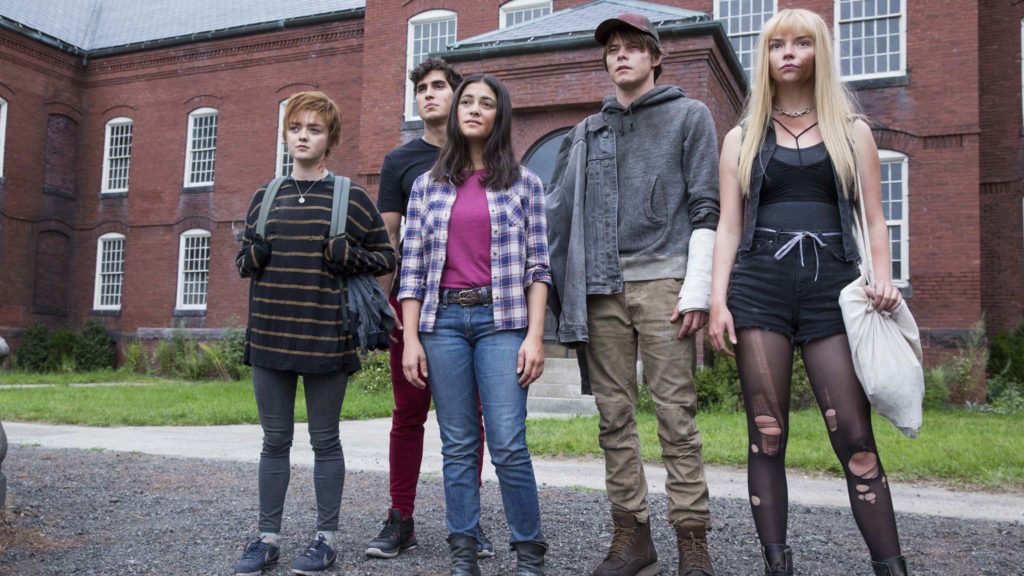 Maisie Williams as Rahne Sinclair, Henry Zaga as Roberto da Costa, Blu Hunt as Danielle Moonstar, Charlie Heaton as Sam Guthrie and Anya Taylor-Joy as Illyana Rasputin in The New Mutants, directed by Josh Boone. Photo: Claire Folger. Copyright: 2020 Twentieth Century Fox Film Corporation. All Rights Reserved.