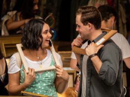 Geraldine Viswanathan as Lucy and Dacre Montgomery as Nick in The Broken Hearts Gallery, directed by Natalie Krinsky. Photo: Linda Kallerus. Copyright: 2020 Columbia TriStar Marketing Group, Inc. All Rights Reserved.