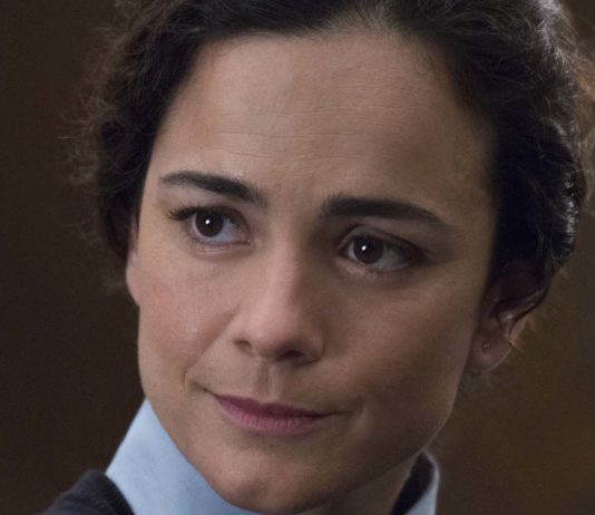 Alice Braga as Dr Cecilia Reyes in The New Mutants, directed by Josh Boone. Photo: Claire Folger. Copyright: 2020 Twentieth Century Fox Film Corporation. All Rights Reserved.