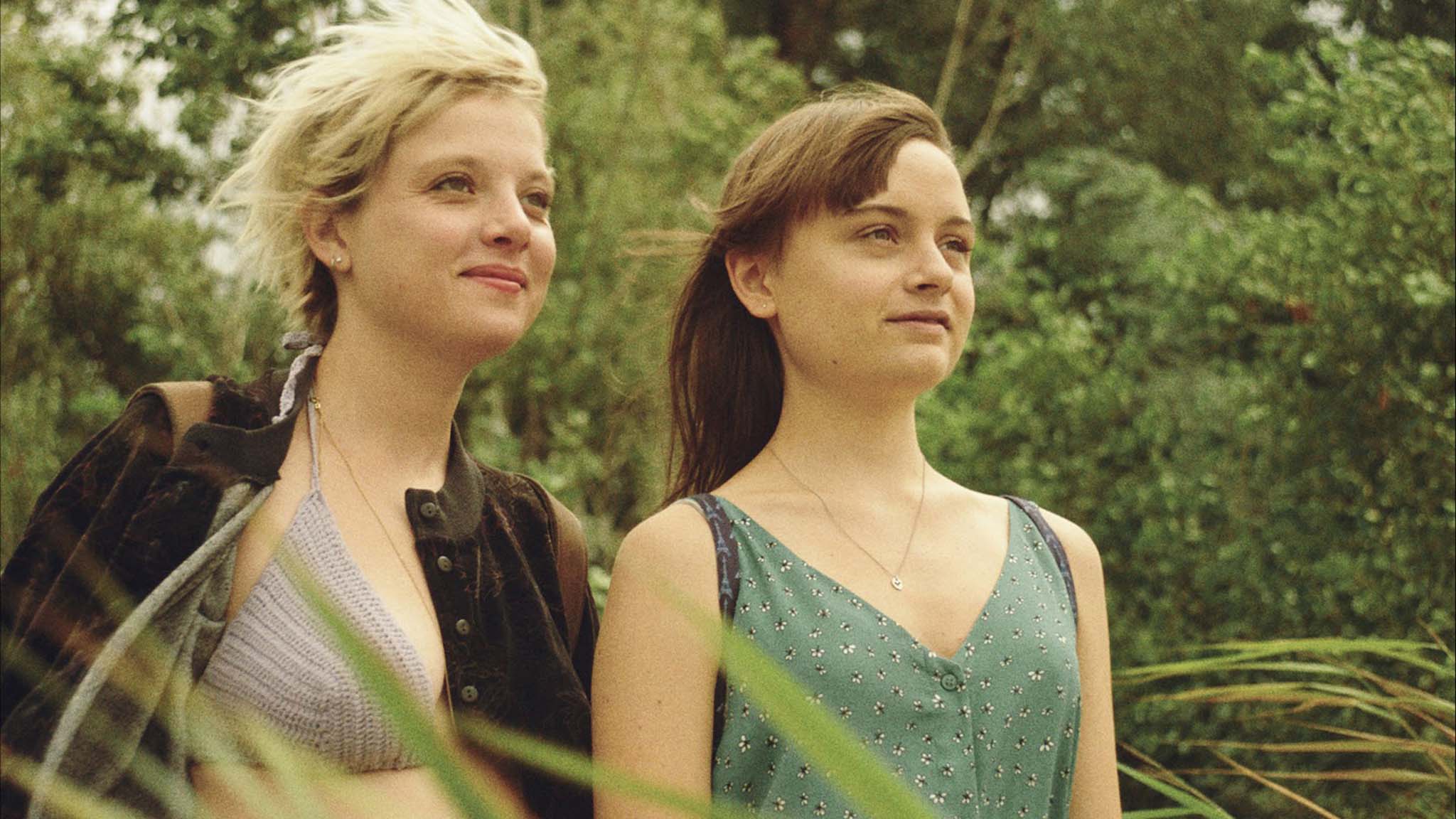 Cocoon - Film Review and Listings