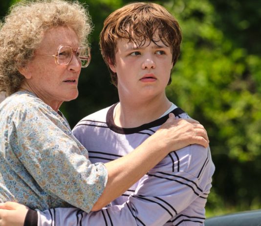 Haley Bennett as Lindsay, Glenn Close as Mamaw and Owen Asztalos as JD Vance in Hillbilly Elegy, directed by Ron Howard. Photo: Lacey Terrell. Copyright: 2020 Netflix. All Rights Reserved.