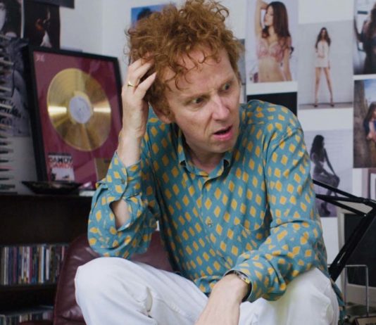 Ewen Bremner as Alan McGee in Creation Stories, directed by Nick Moran. Copyright: 2020 Creation Stories Ltd. All Rights Reserved.