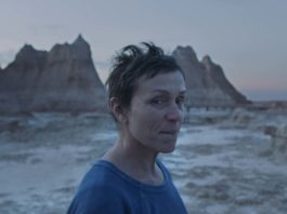 Frances McDormand as Fern in Nomadland, directed by Chloe Zhao. Copyright: Searchlight Pictures/20th Century Studios. All Rights Reserved.