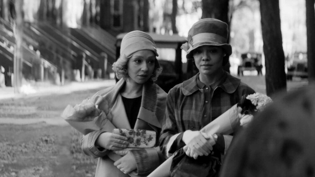 Ruth Negga and Tessa Thompson in Passing, directed by Rebecca Hall. Copyright: Netflix. All Rights Reserved.