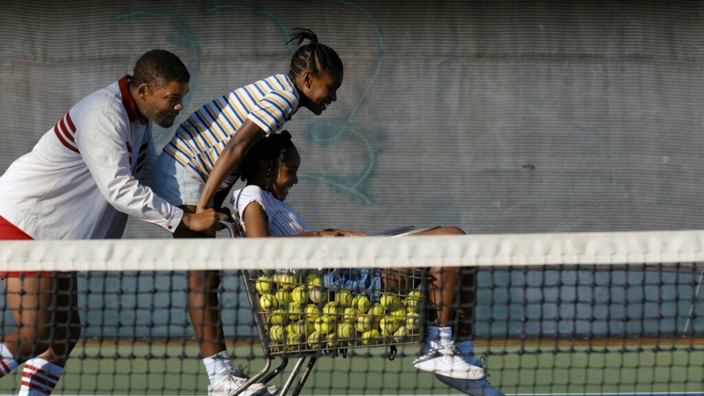 Will Smith as Richard Williams, Demi Singleton as Serena Williams and Saniyya Sidney as Venus Williams in King Richard, directed by Reinaldo Marcus Green. Copyright: Warner Bros. Entertainment Inc. All Rights Reserved.