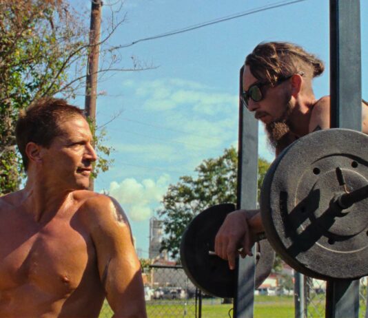 Simon Rex as Mikey "Saber" Davies and Ethan Darbone as Lonnie in Red Rocket, directed by Sean Baker. Photo: Drew Daniel. Copyright: Universal Studios. All Rights Reserved.