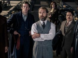 Jessica Williams as Eulalie “Lally” Hicks, Callum Turner as Theseus Scamander, Jude Law as Albus Dumbledore, Fionna Glascott as Minerva McGonagall, Dan Fogler as Jacob Kowalski and Eddie Redmayne as Newt Scamander in Fantastic Beasts: The Secrets Of Dumbledore, directed by David Yates. Photo: Jaap Buitendijk. Copyright: 2022 Warner Bros. Entertainment Inc. All Rights Reserved.