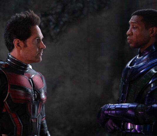 Paul Rudd as Scott Lang/Ant-Man and Jonathan Majors as Kang the Conqueror in Ant-Man And The Wasp: Quantumania, directed by Peyton Reed. Photo: Jay Maidment. Copyright: 2022 Marvel. All Rights Reserved.