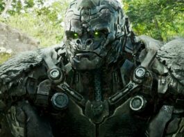 Optimal Prime (voiced by Ron Perlman) in Transformers: Rise Of The Beasts, directed by Steven Caple Jr. Copyright: Paramount Pictures. All Rights Reserved.