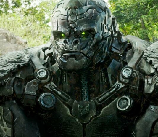 Optimal Prime (voiced by Ron Perlman) in Transformers: Rise Of The Beasts, directed by Steven Caple Jr. Copyright: Paramount Pictures. All Rights Reserved.