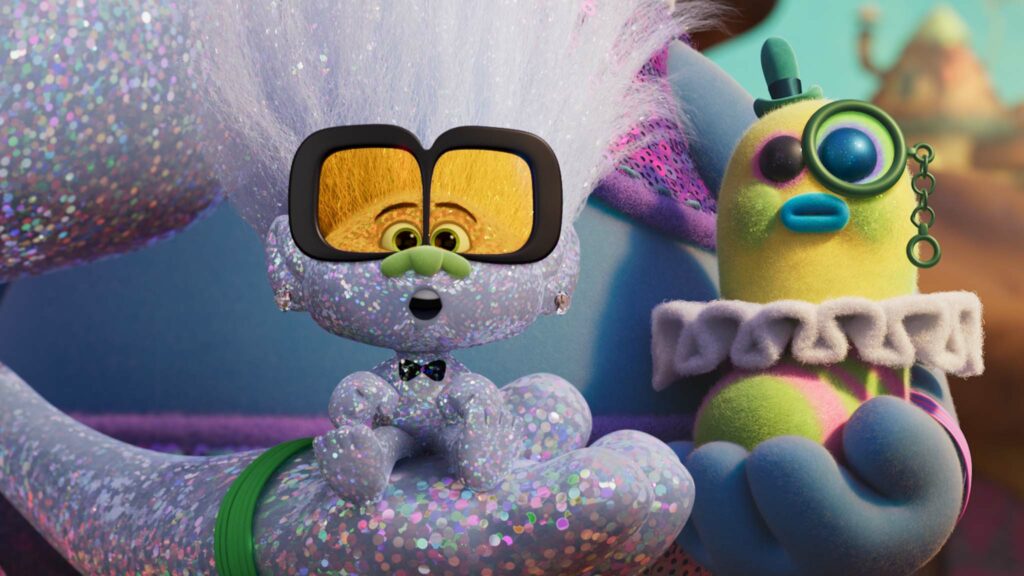 Tiny Diamond (voiced by Keenan Thompson) and Mr Dinkles (Walt Dohrn) in Trolls Band Together, directed by Walt Dohrn and co-directed by Tim Heitz. Copyright: DreamWorks Animation/Universal Pictures. All Rights Reserved.