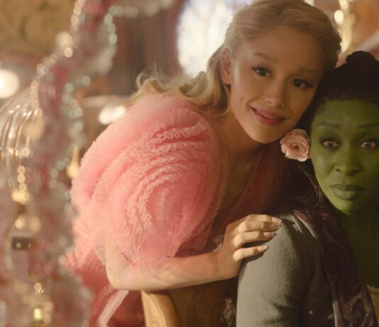 Ariana Granda as Glinda and Cynthia Erivo as Elphaba in Wicked, directed by Jon M Chu. Copyright: Universal Studios. All Rights Reserved.